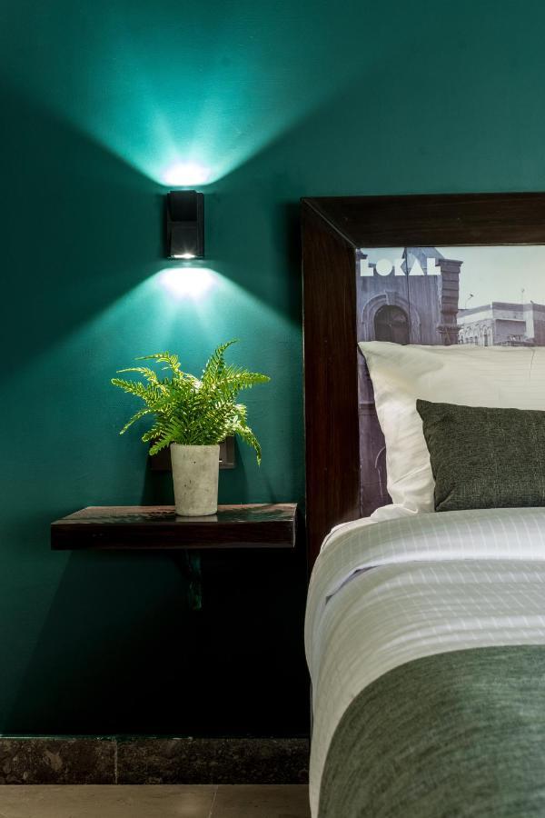 Lokal Rooms X Shahrah-E-Faisal Karachi Esterno foto