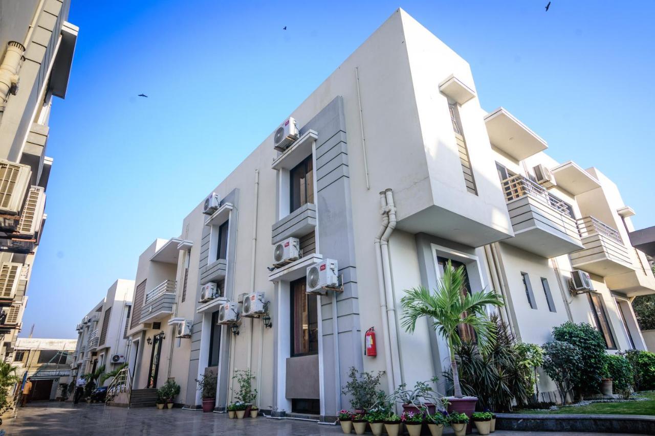 Lokal Rooms X Shahrah-E-Faisal Karachi Esterno foto